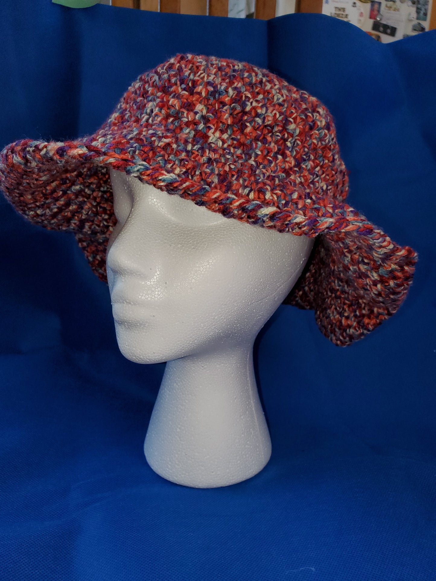 Bucket hat - Multi Colored / crocheted